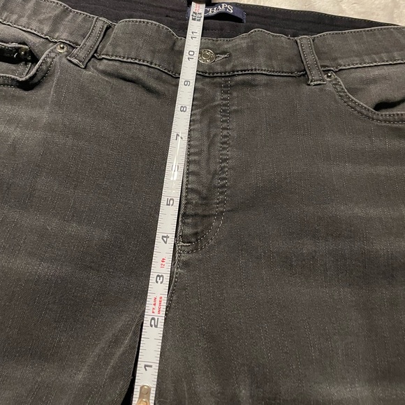 Chaps Black Stretch Jeans, straight leg, zip & button, slimming fit, sz 16 - Picture 14 of 15